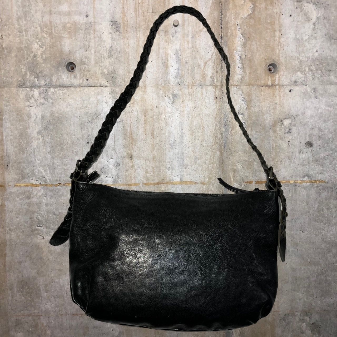 Vivienne Westwood(ヴィヴィアンウエストウッド) orb studs leather 