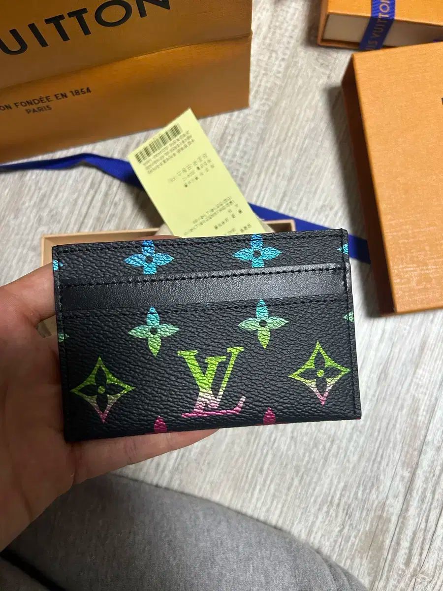 掛け軸 芝山翠圃 嵐山春雨 絹本 希少 軸装 茶道具 掛軸 です。 掛軸