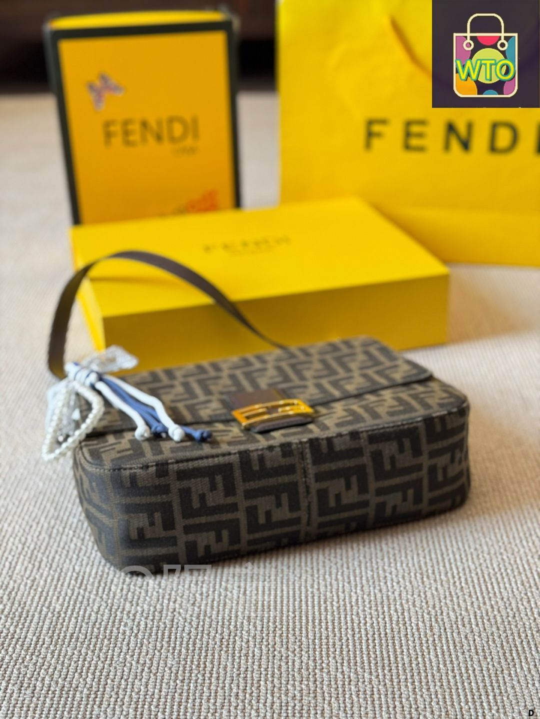 今日特価】Fendi Baguette フェンディ バゲット バッグ（ラージ