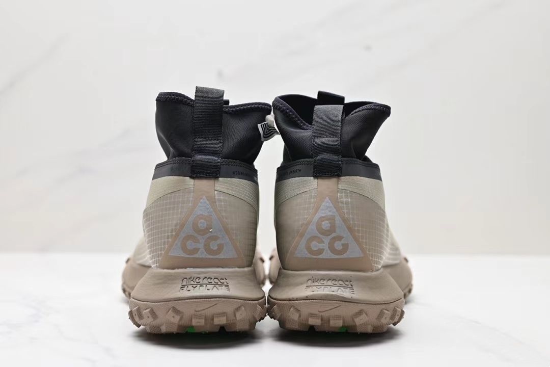 Nike ACG MountainFly GORE-TEX