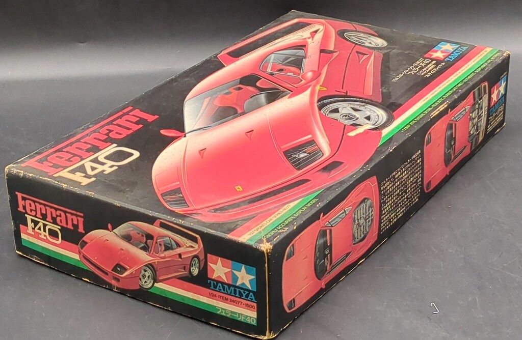 タミヤ　1/24 フェラーリ F40 「スポーツカーシリーズ No.77」 Tamiya Sports Car Series No.77 Display Model 1/24 Ferrari