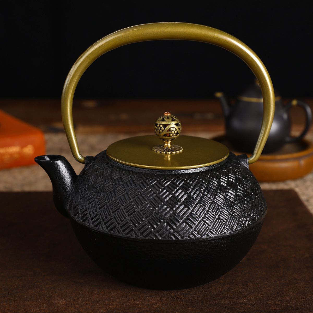 鉄蓋重餅小鉄瓶　煎茶道具　容量700cc 鉄蓋重餅小鉄瓶 煎茶道具 容量700cc