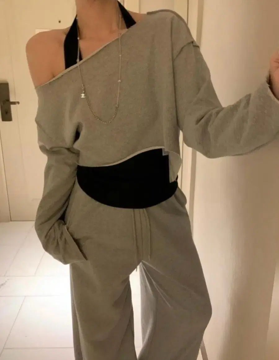 ポスター ベラ トレーニングパンツ