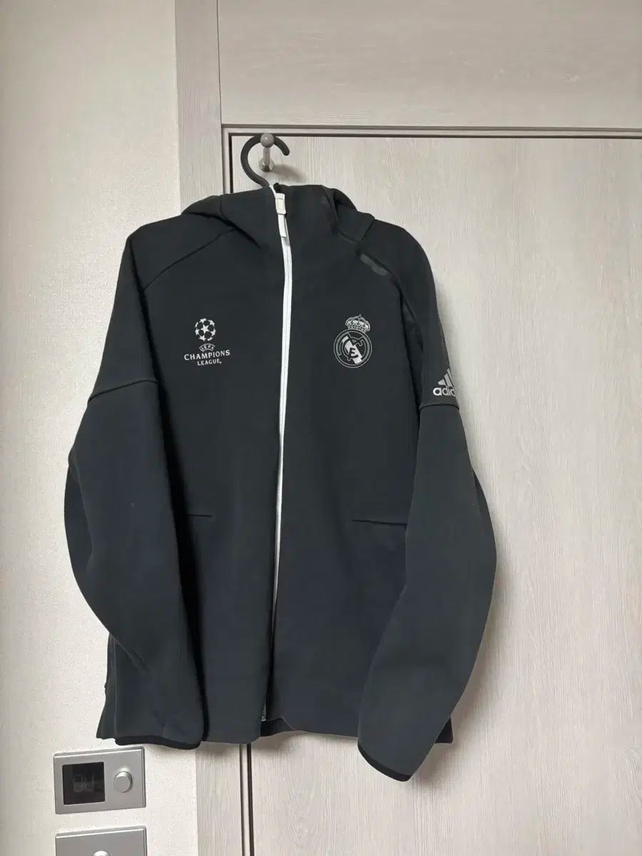 アディダス レアル 14-15 WIND AND WISH ウィンドブレーカー