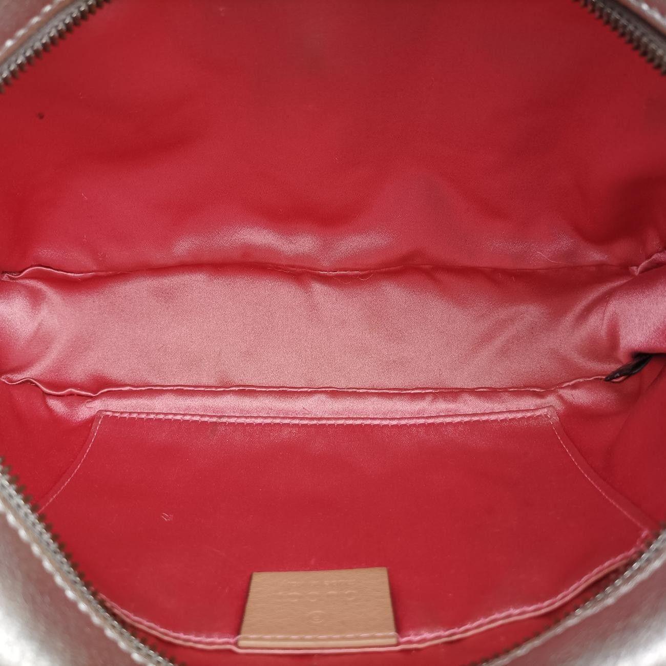 グッチGucciGGマーモントシルバーレザー447632D021162440