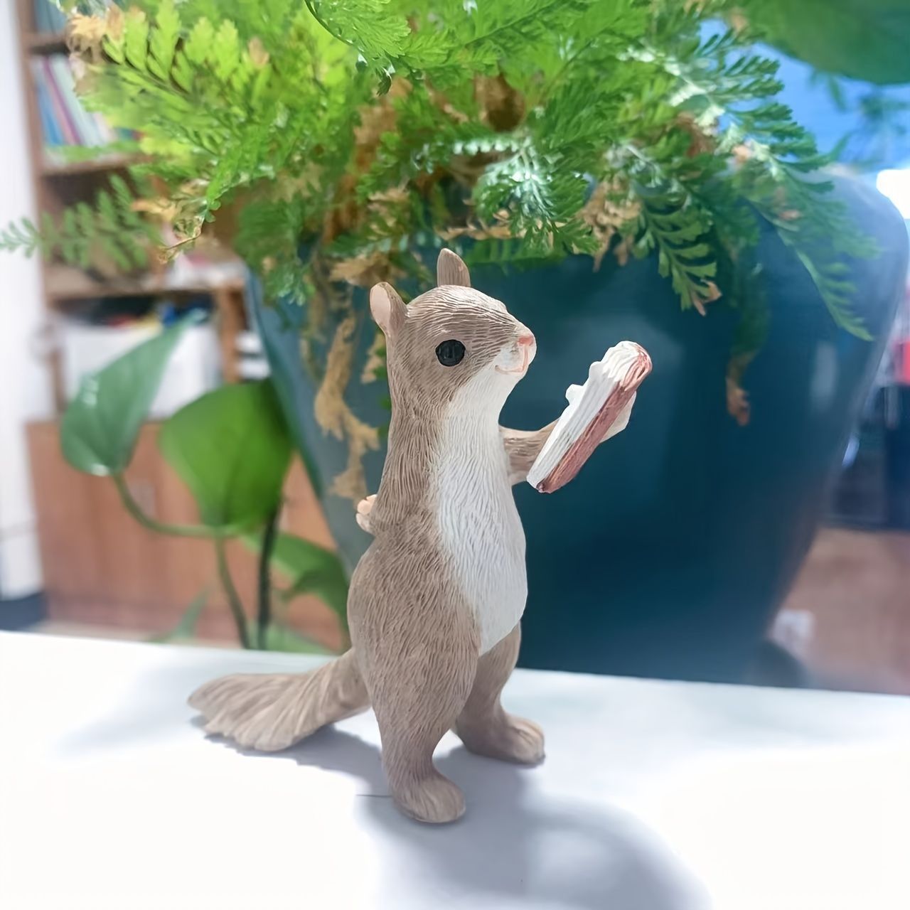リス 置物 ２個セット リスの彫刻 樹脂 装飾品  庭の彫像 ガーデン Amazon.co.jp: リスガーデン彫像屋外の装飾：シミュレーション