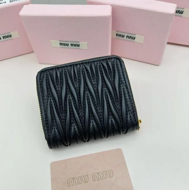 新品✨ MIU MIU ミュウミュウ 小銭入れ コインケース マテラッセ ミニ財布 ブラック レディース - メルカリ