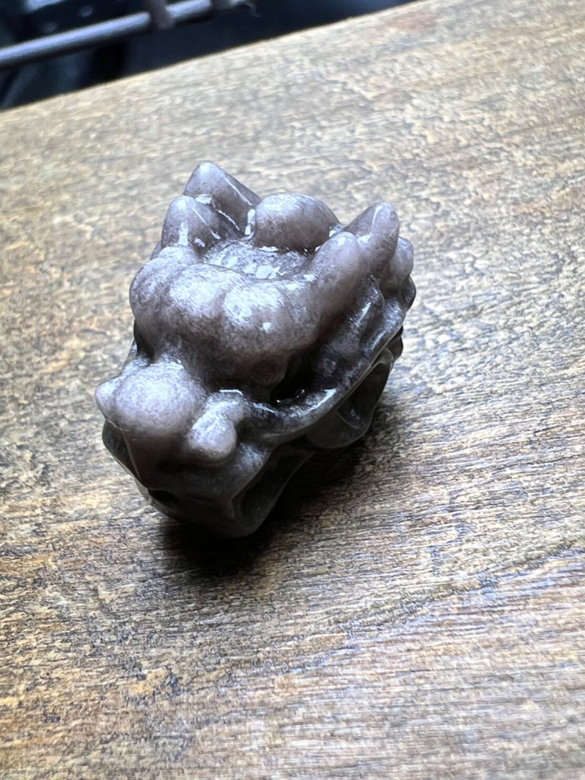 011582   高品質　黒曜石シルバーオブシディアン龍神、貫通穴、5個 011582 高品質黒曜石シルバーオブシディアン龍神、貫通穴、5個