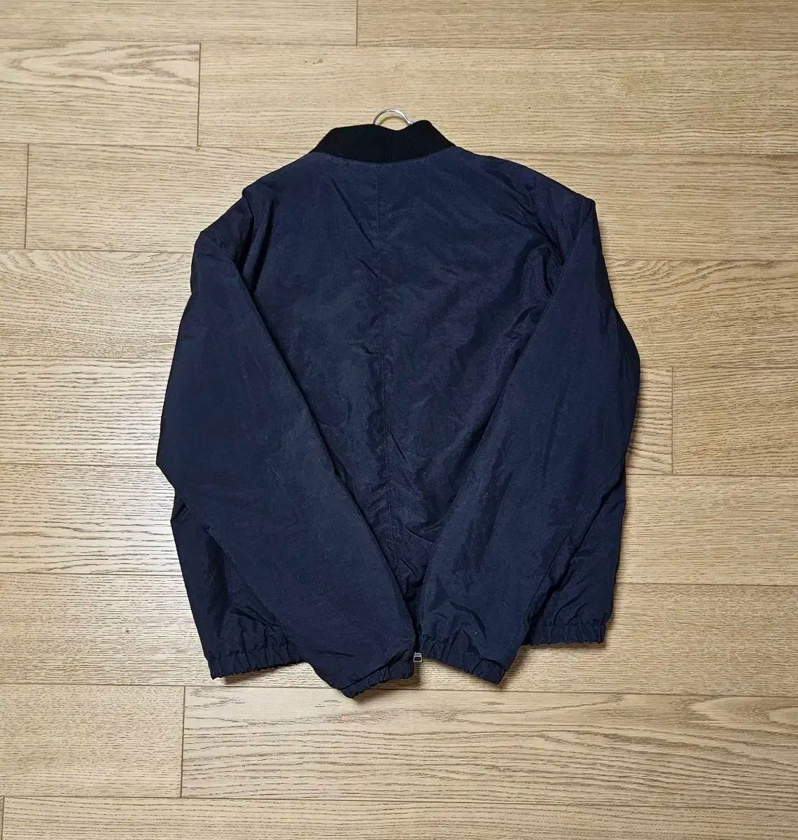 ブルゾン