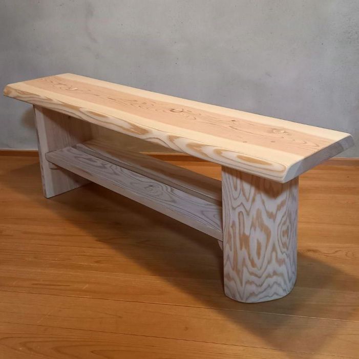 一点物 無垢一枚板節あり | スツール ダイニングベンチ 丸太脚 棚付き| 天然木 国産杉