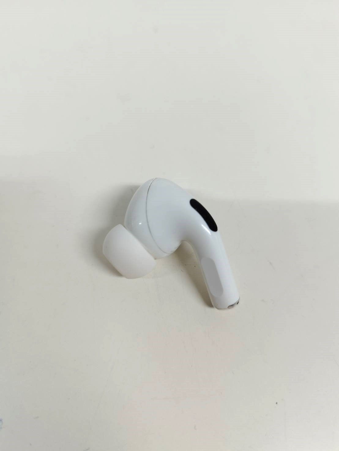 ジャンク】AirPods Pro 第1世代 (A2084) 左耳のみ！ - メルカリ