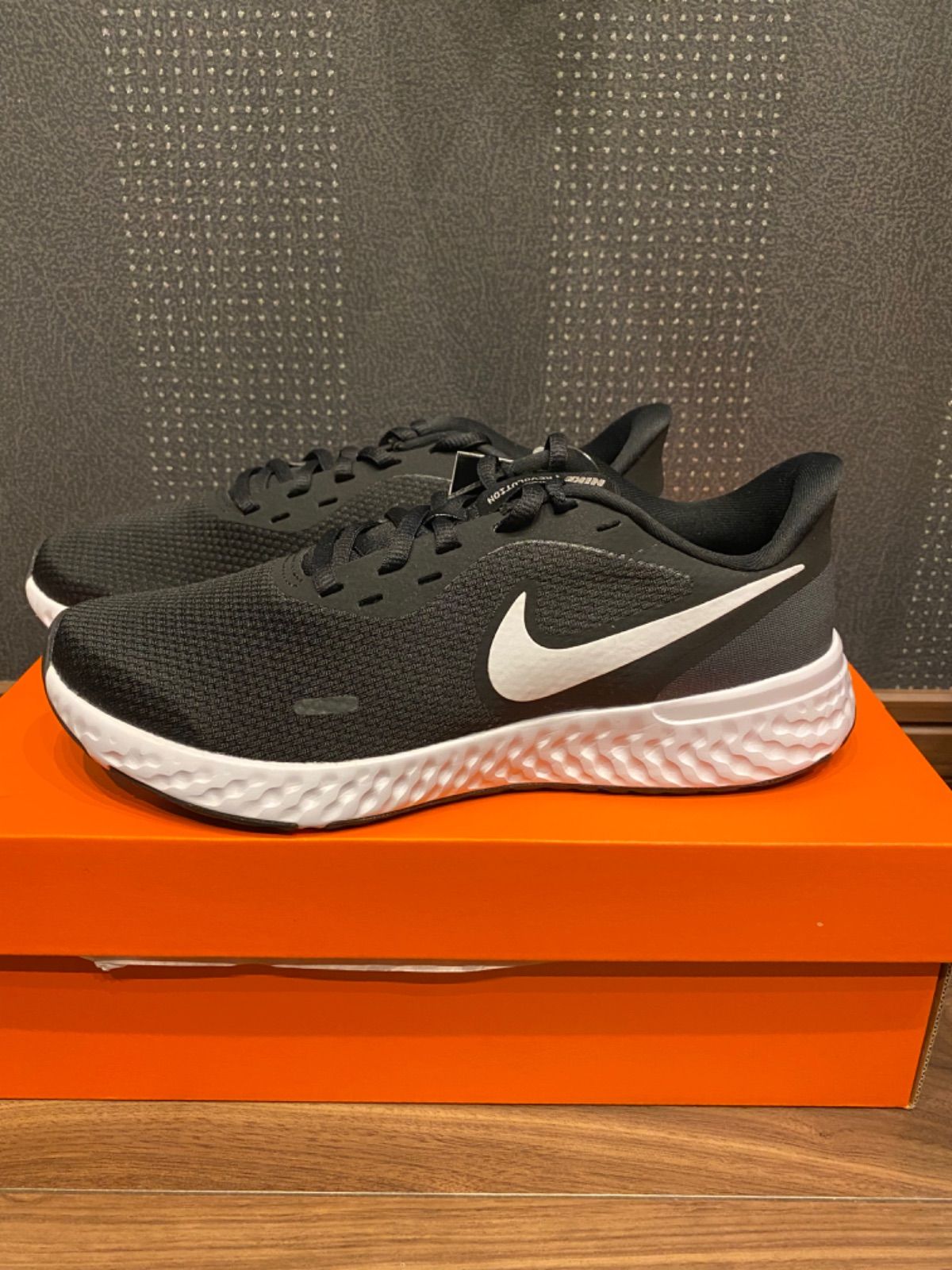 NIKE レボリューション5 26cm 24.5cm - メルカリShops