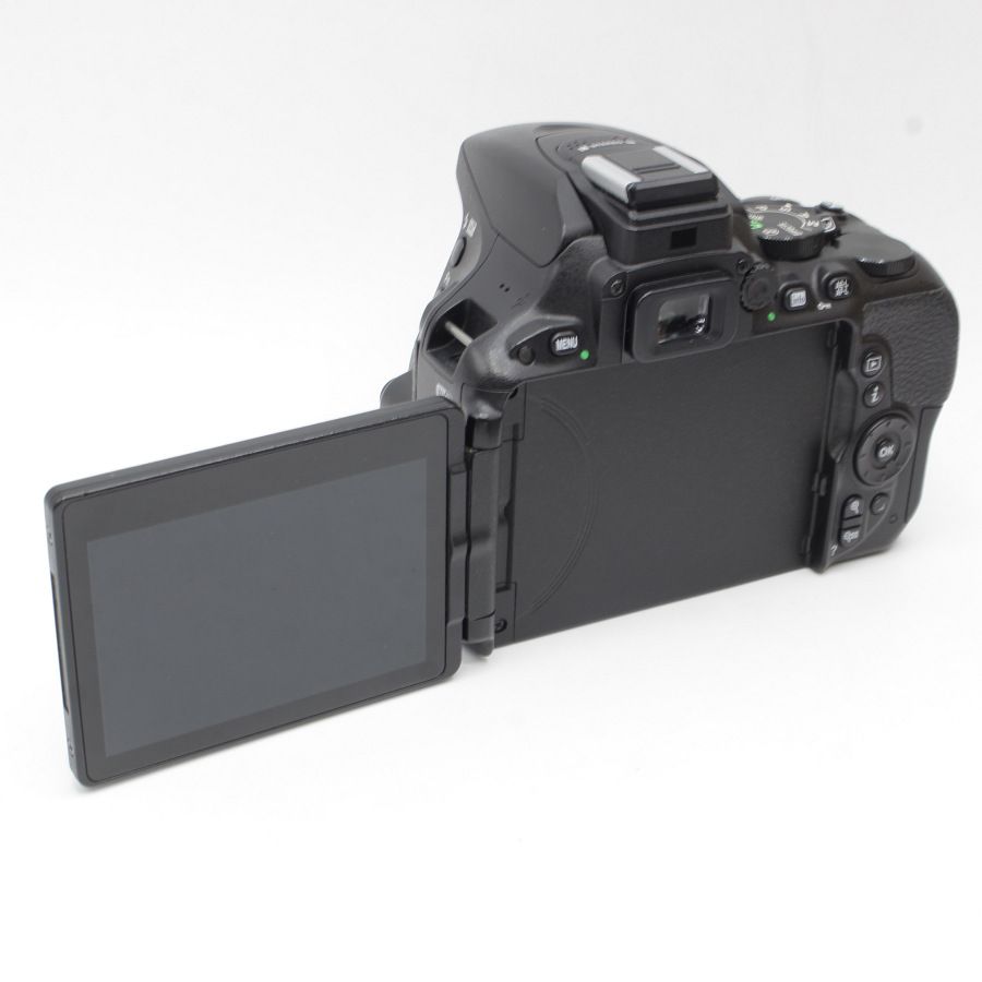 Nikon D5500 ダブルズームキット 予備バッテリー付き ブラック 