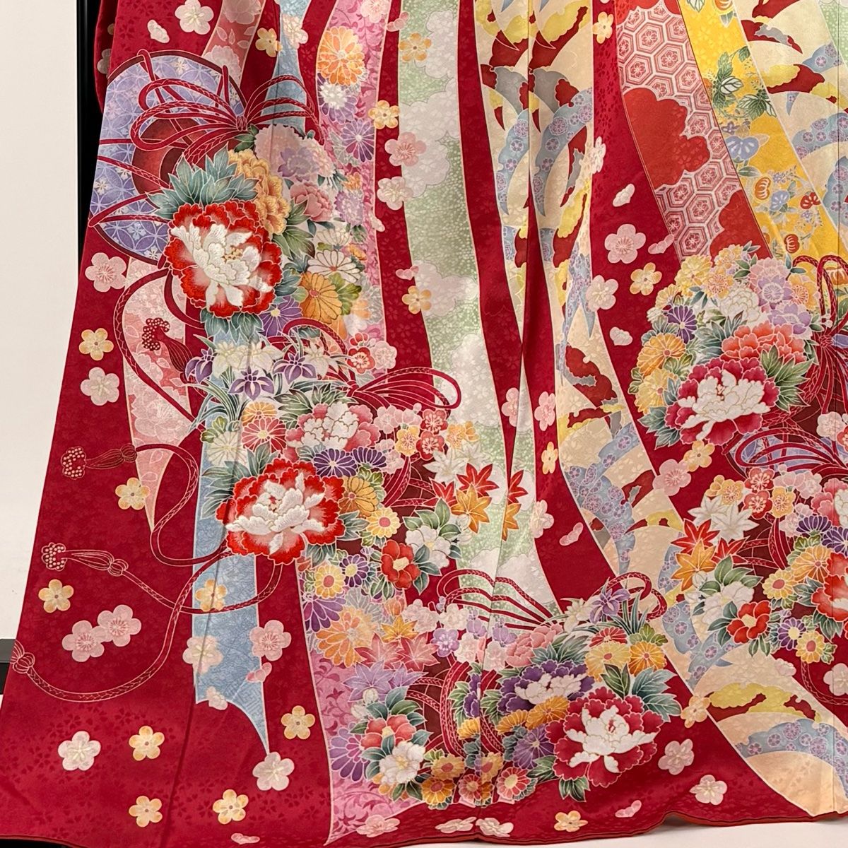 振袖 身丈171cm 裄丈70cm L 袷 鈴乃屋 束ね熨斗 牡丹 刺繍 金彩