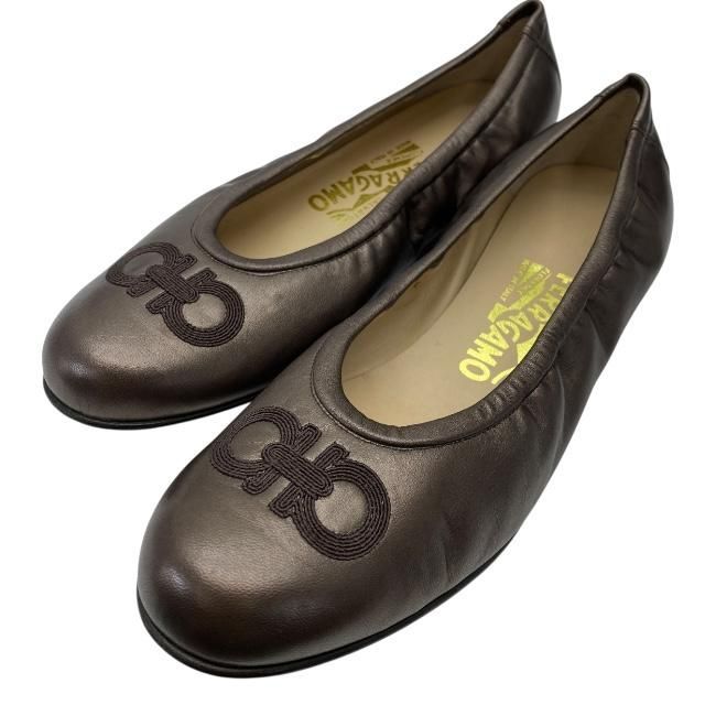 Salvatore Ferragamo フェラガモ ガンチーニ シューズ ローファー フラットシューズ ラウンドトゥ レザー ブラウン サイズ 7 約24cm