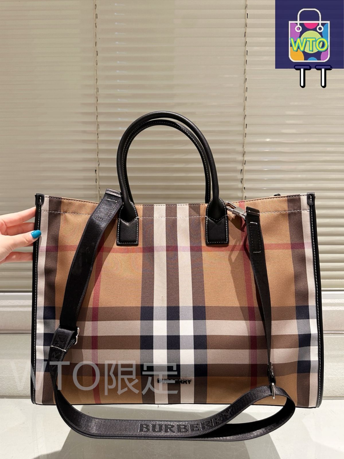 新品　未使用　タグ付き　Burberry バーバリー LOLA ローラ バッグ バーバリー」が“ローラバッグ”のポップアップを伊勢丹新宿店