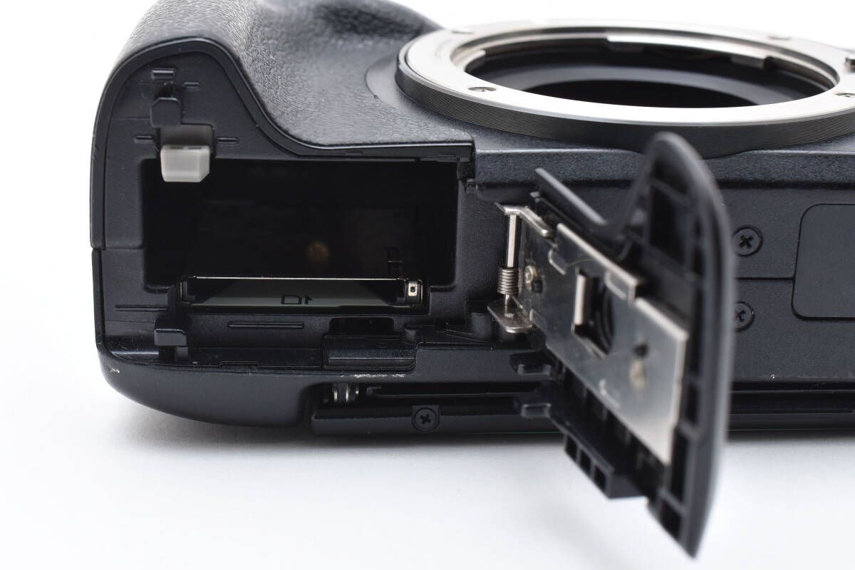 Canon EOS