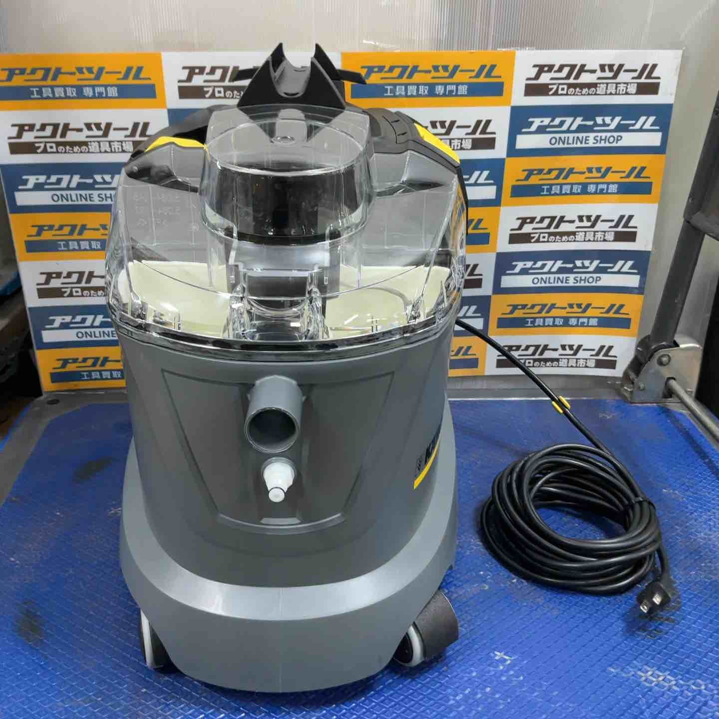 新品未使用 ケルヒャーPuzzi8/1C カーペットクリーナー KARCHER ◇ケルヒャー(KARCHER) カーペットクリーナー Puzzi8/1C 箱なし