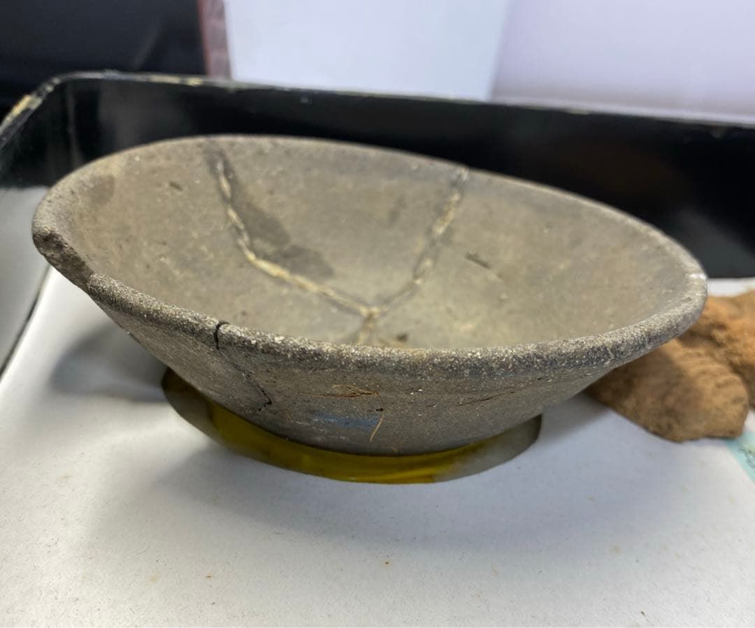 古代 紀元前 石刃、縄文土器陶片等 箱付 東Y6-0723②タヒオ - メルカリ