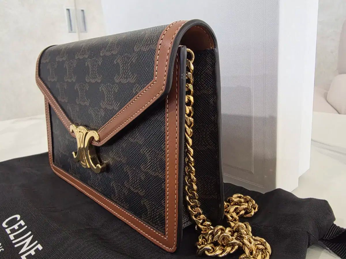 セリーヌ マゴ チェーン財布 - トリオンフ キャンバス - カーフスキン DECORATOM_COM_BR