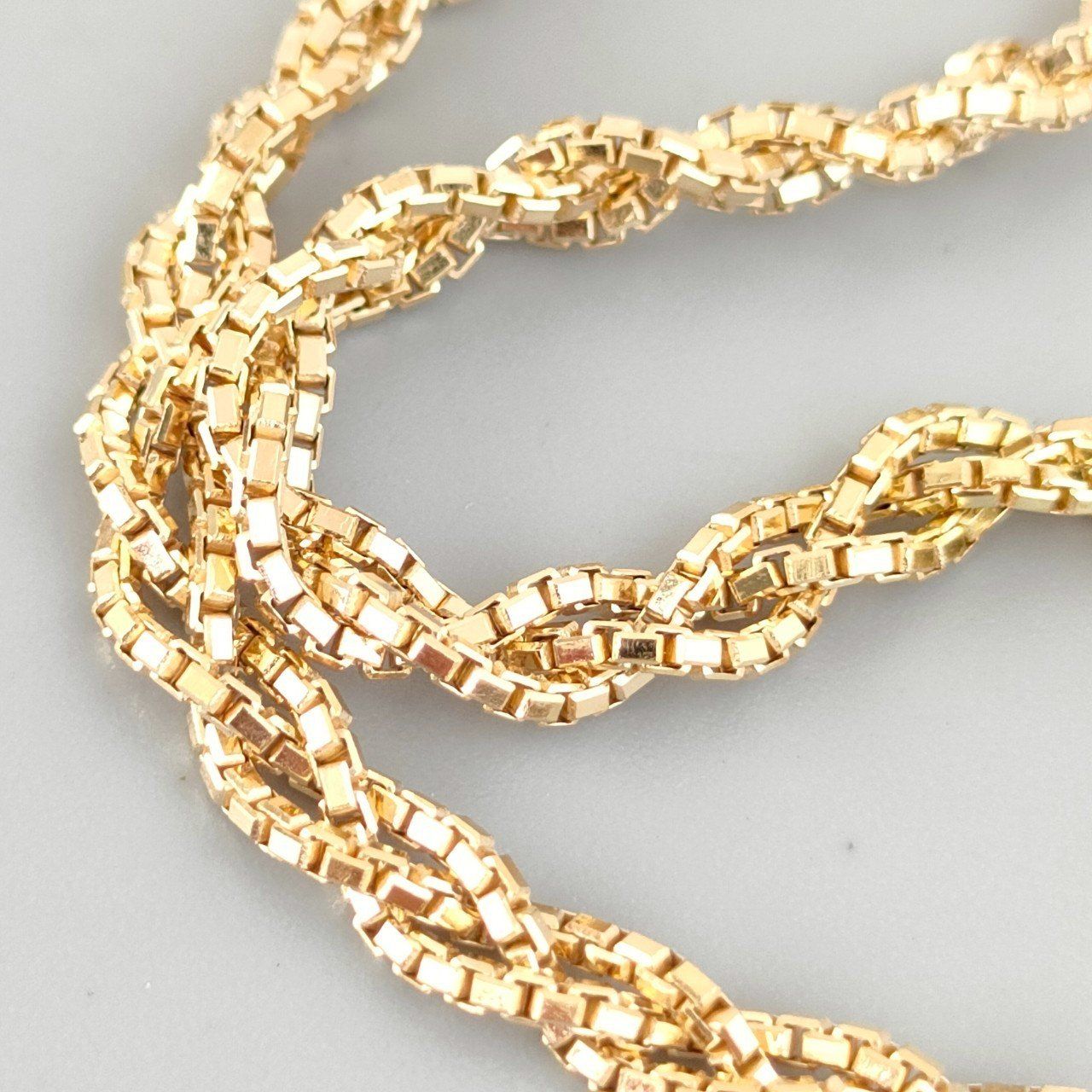 ゴールド編み込みデザインブレスレット18k