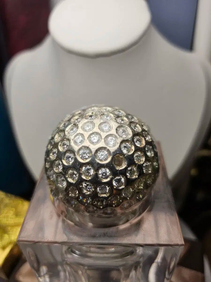 バーゲン通販。 シルバーボール シルバーゴルフボール