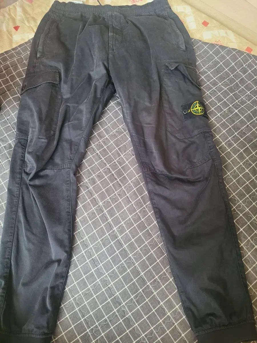STONE ISLAND ストーンアイランド カーゴジョガーパンツ 33