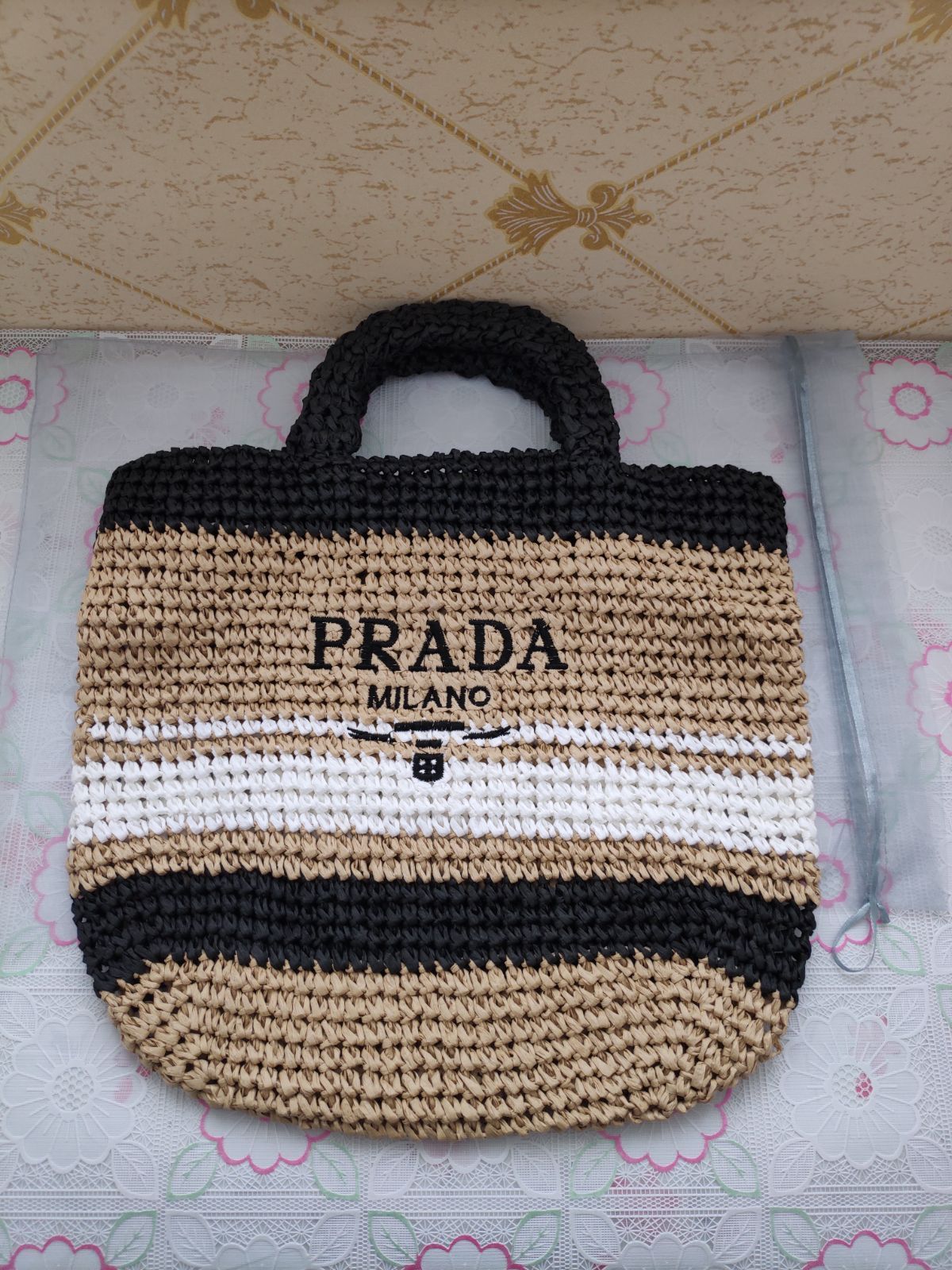 大人気！プラダ/PRADAトートバッグかぎ針編みバッグ かごバッグレディース新品未使用