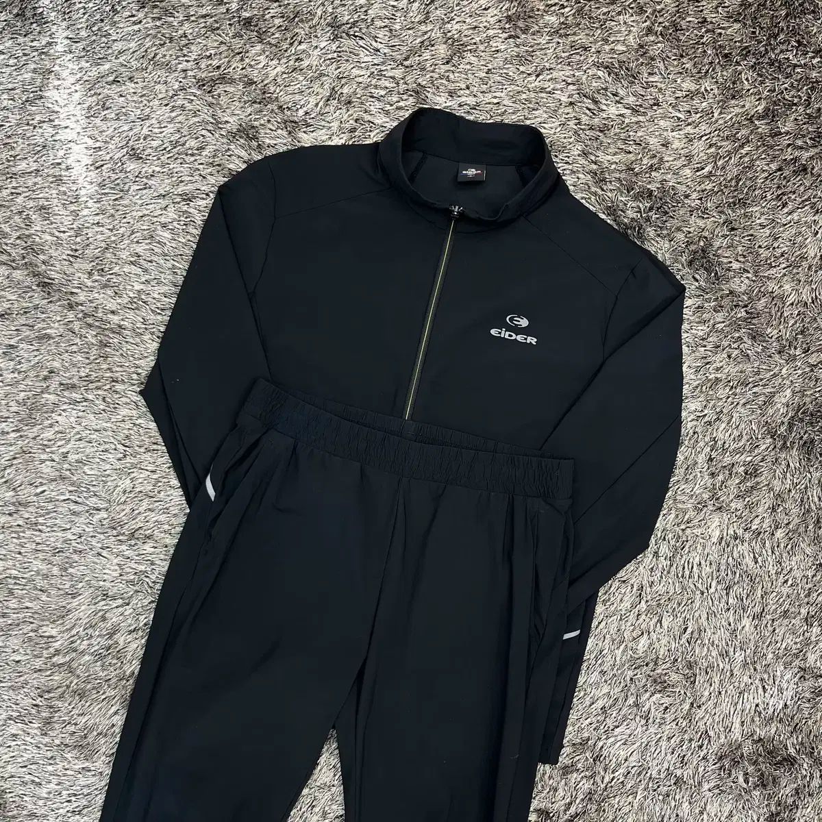 【雷市場（ポンジャン）商品韓国直送】 21 年 EIDER(アイダー) メンズ トレーナー セットアップ （ XL ）