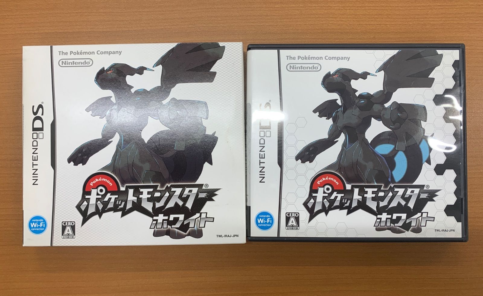 ポケットモンスター ホワイト 箱付き 説明書付き ☆ Nintendo DS