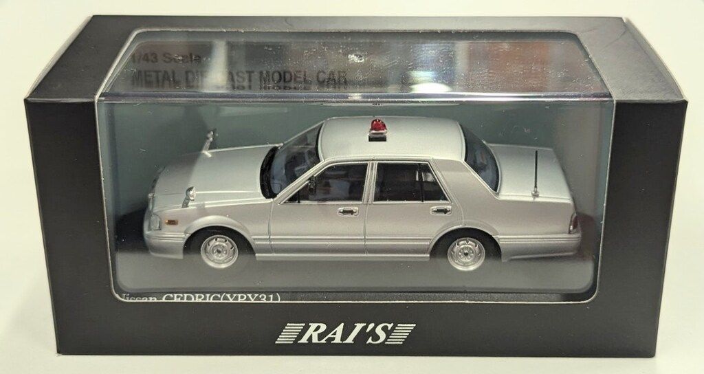 ヒコセブン 1/43 RAI'S NISSAN CEDRIC (YPY31) 1995 警視庁交通