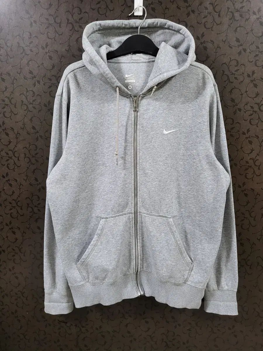 Nike(ナイキ） オーバーサイズ フード付き ジップアップパーカー 95 7285