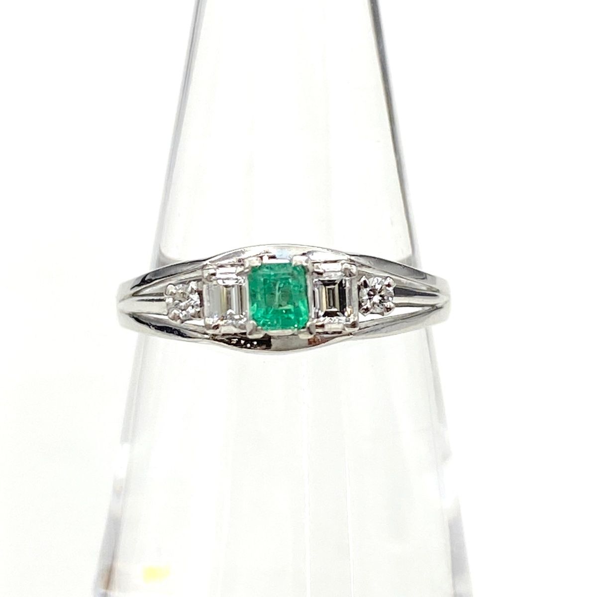 ミキモト MIKIMOTO エメラルド デザインリング プラチナ 指輪 メレダイヤ リング 10.5号 Pt900 エメラルド ダイヤモンド レディース