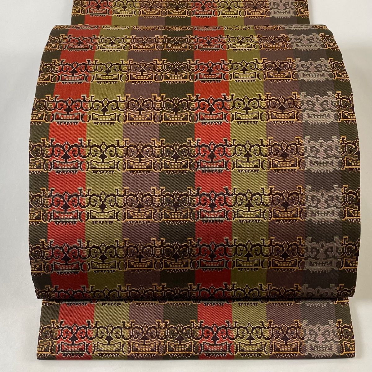 半幅帯 美品 名品 縞 幾何学 山吹茶色 正絹 中古 半幅帯 美品 名品 縞 幾何学 山吹茶色 正絹 中古