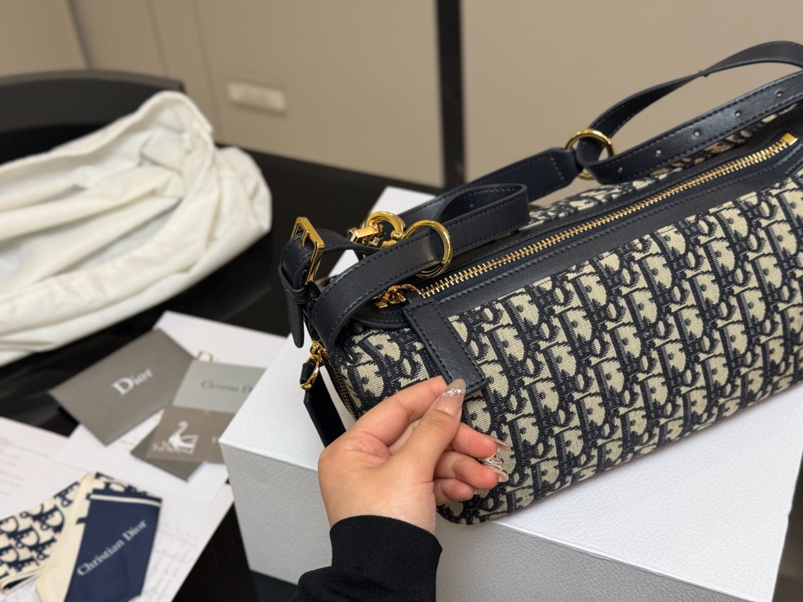 【上品さが醸し出す】Dior ホーボー バッグ DIOR | Diorstar ホーボーバッグ マクロカナージュ クリンクルド