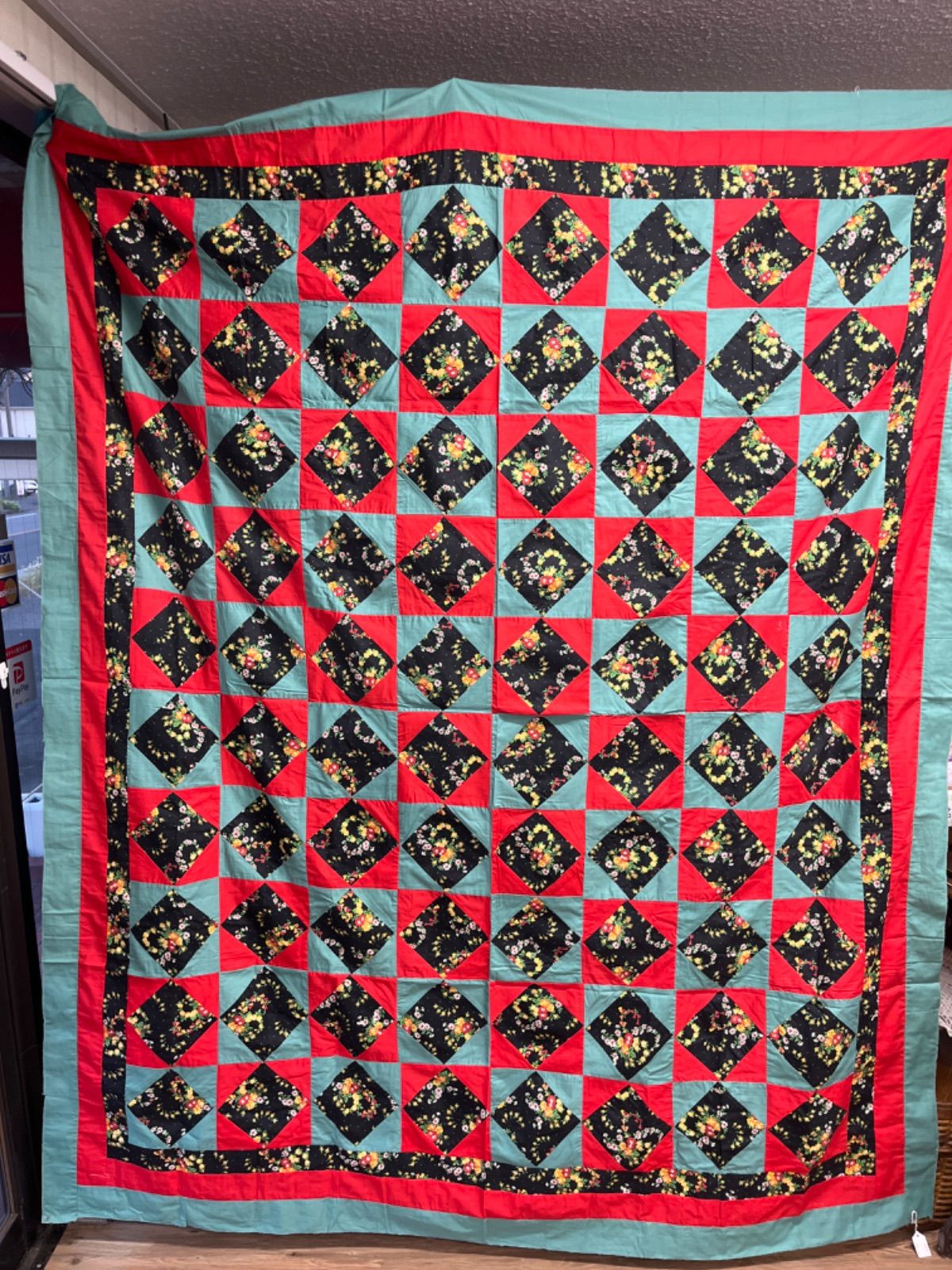 wooper様専用 ヴィンテージキルトトップ 赤黒緑+シックス