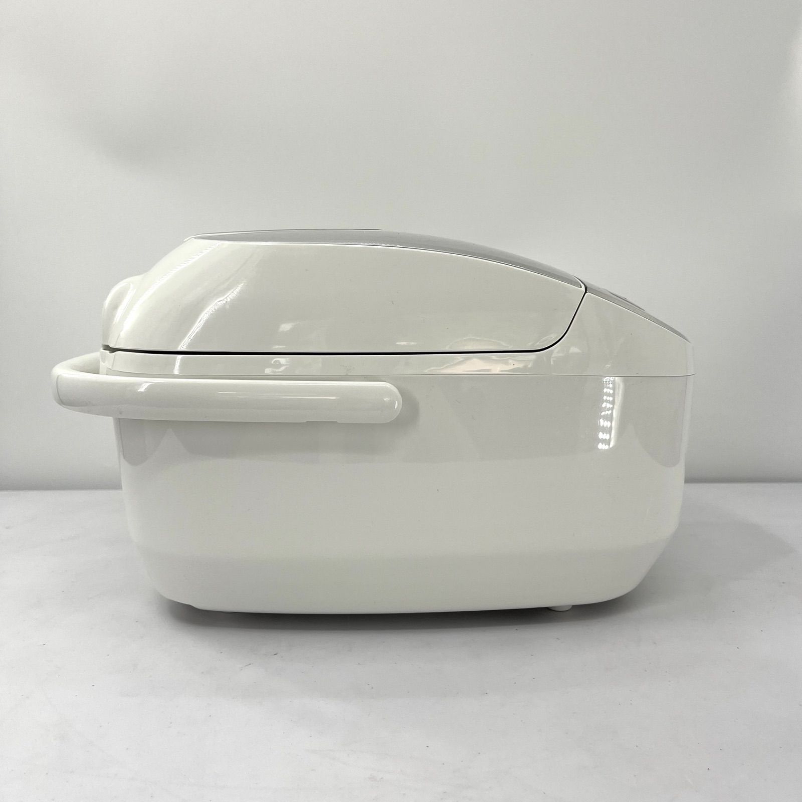 象印NL-DS10-WA マイコン炊飯ジャー 「極め炊き」 (5.5合炊き) ホワイト