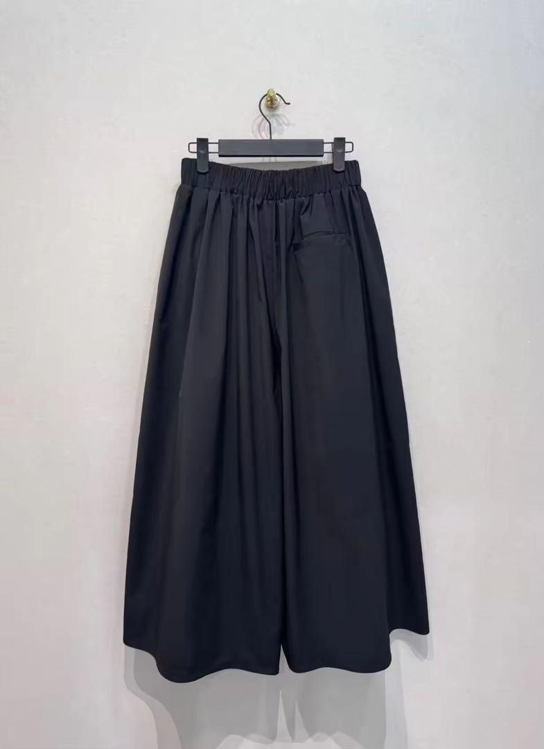 ほぼ未使用machatt メモリーキュロットパンツ黒 マチャット メモリーキュロットパンツ（ブラック） | MACHATT ONLINE STORE