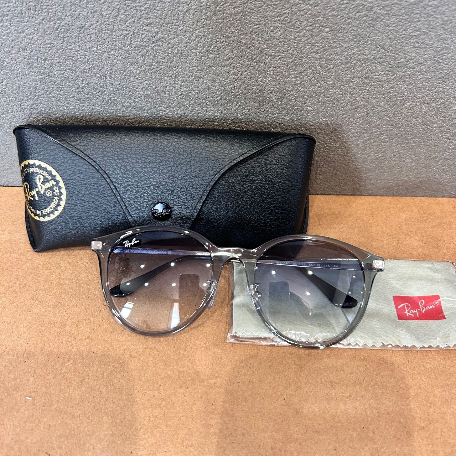 週末期間限定お値下げ【美品】レイバン サングラス Ray Ban - メルカリ