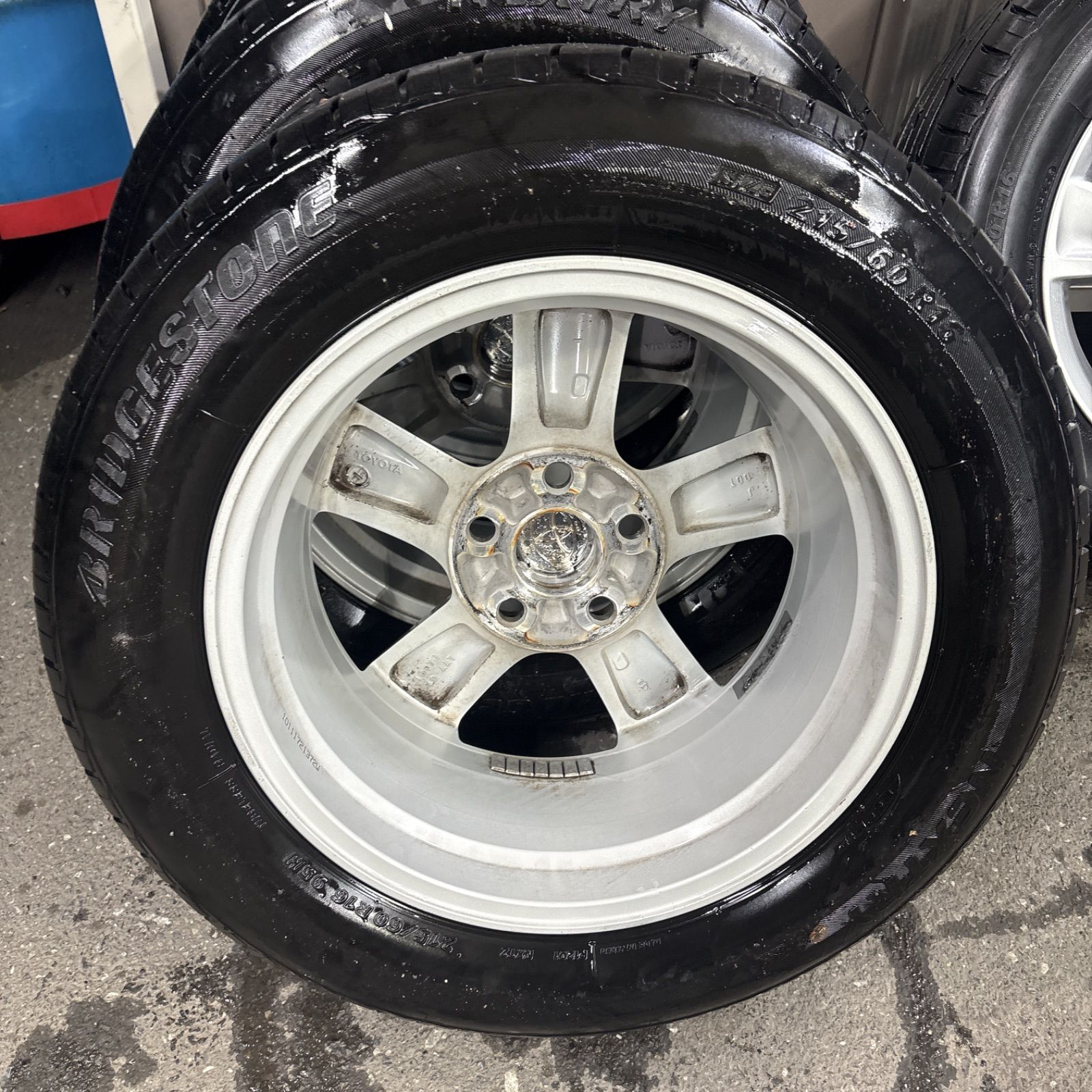 純正ホイールタイヤセット