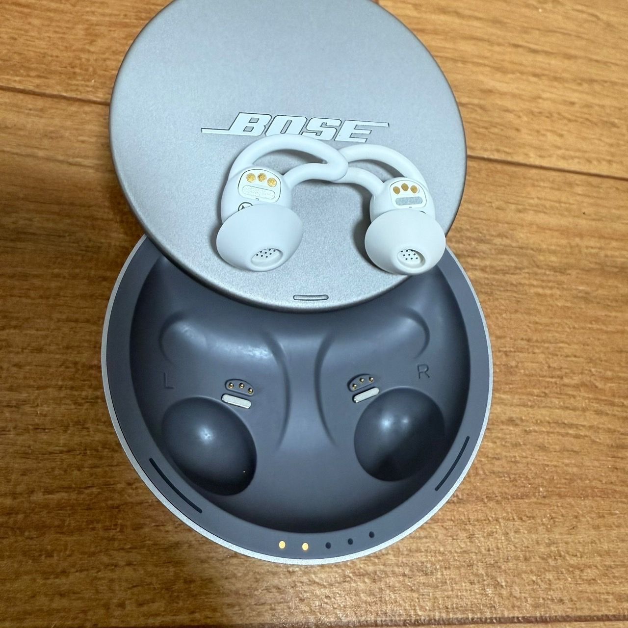 ☆送料無料 美品 Bose Sleepbuds II ボーズ スリープバッズ 2