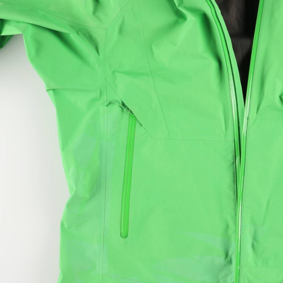 オーダーメイド品 古着 アークテリクス ARC TERYX BETA SL ナイロンパーカー レディースL相当|evb029836 幸せな