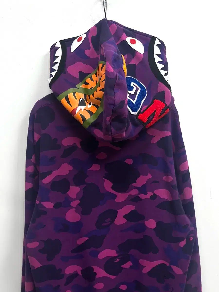 A BATHING APE シャークパーカー 紫 A BATHING APE パーカー 紫
