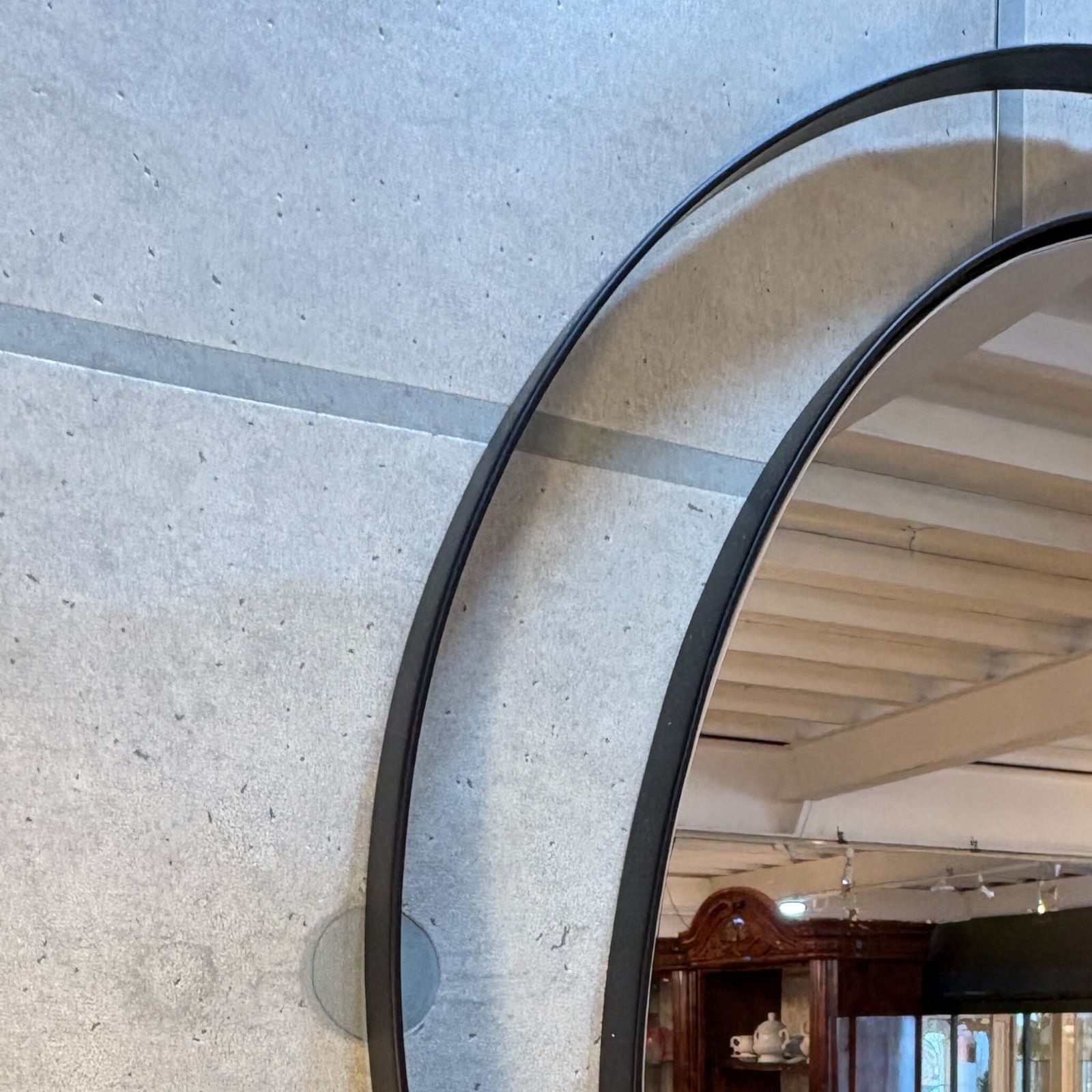 ブラック レトロ