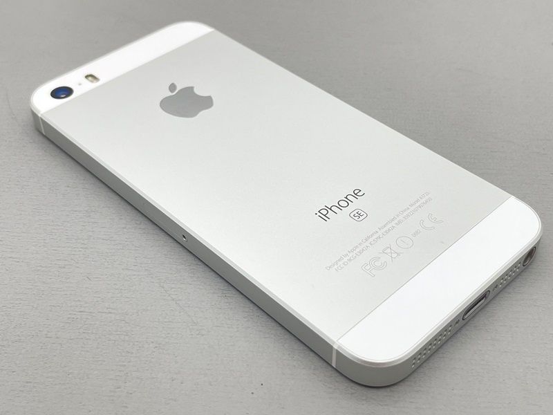 中古】iPhone SE（第1世代） 16GB 【超美品 利用制限○】SIMロック解除 