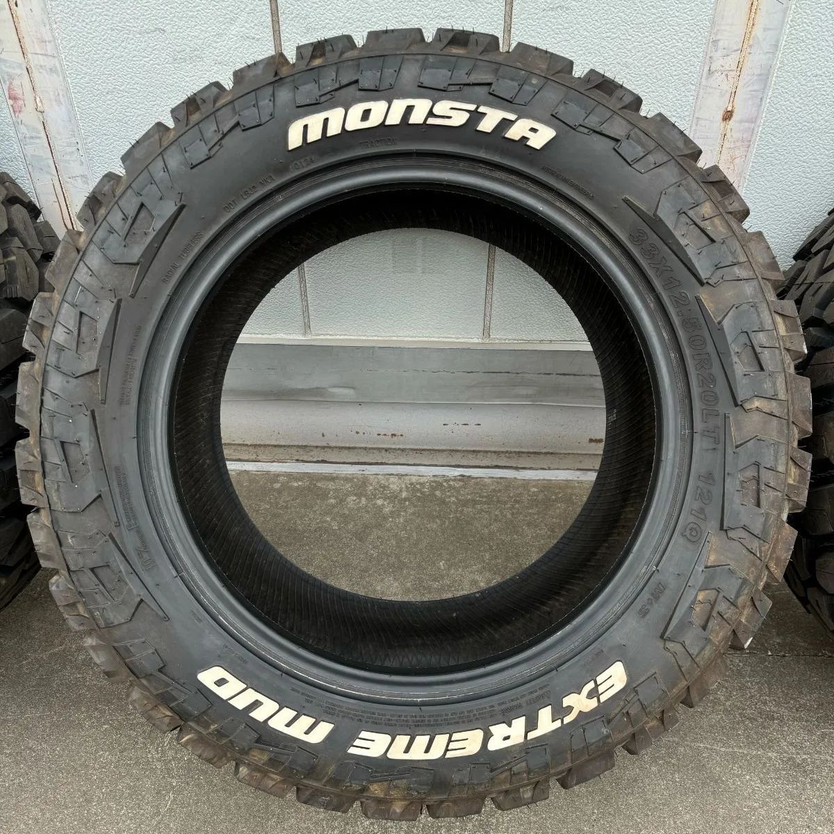 MUD 33×12.5R20