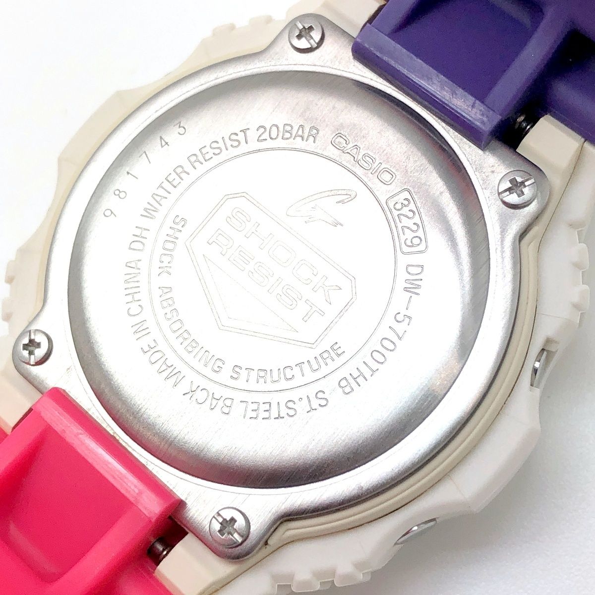 ご*ん様 新品未使用❗️限定⭐️G-ショック⭐️DW-5700THB⭐️BABY G-SHOCK カシオ Gショック スローバック 1990s ホワイト