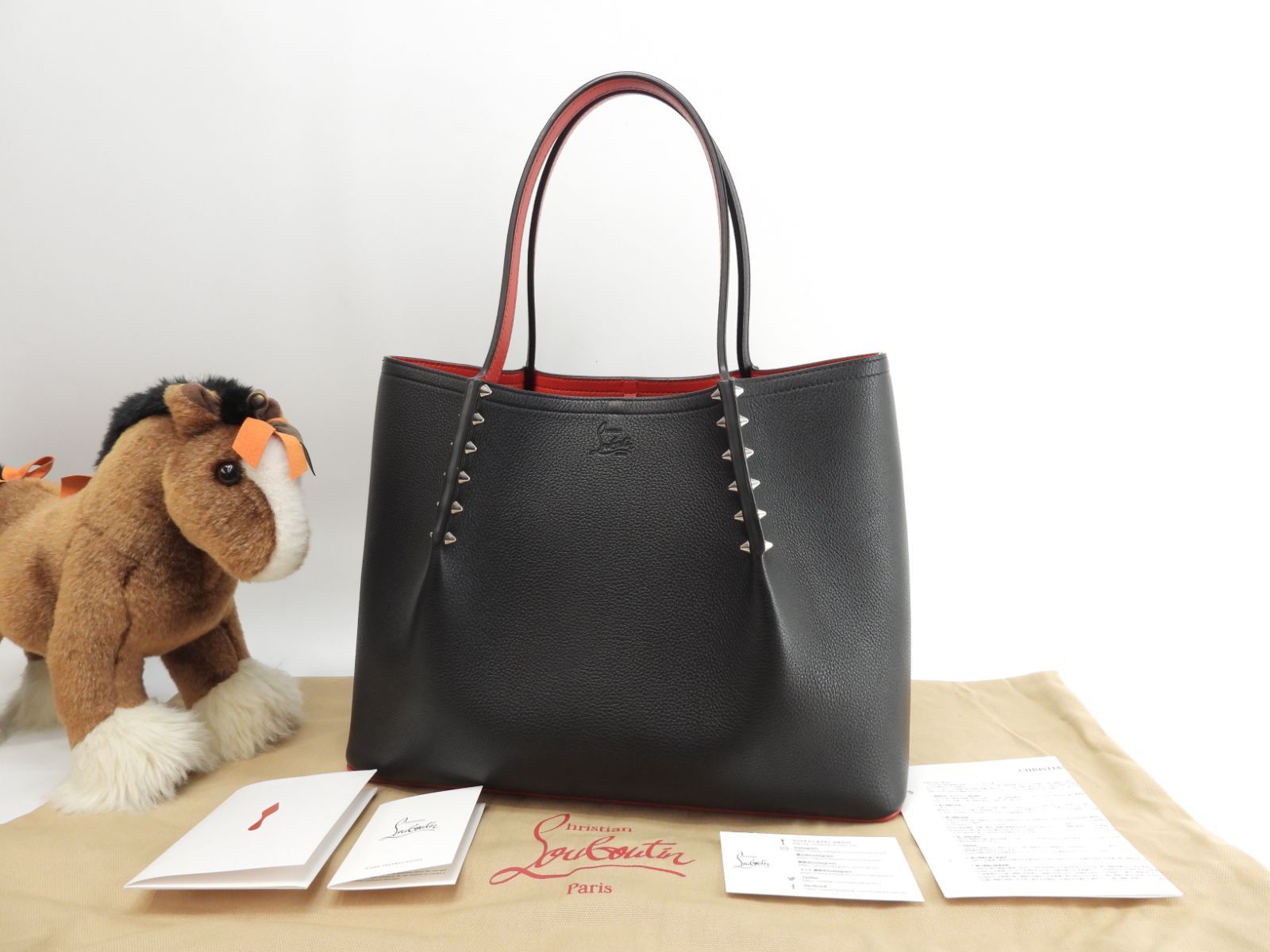 クリスチャン・ルブタン ブラックレザーカバタトートバッグ Cabata Tote Bag カバタ ハンドバッグ トートバッグ レザー