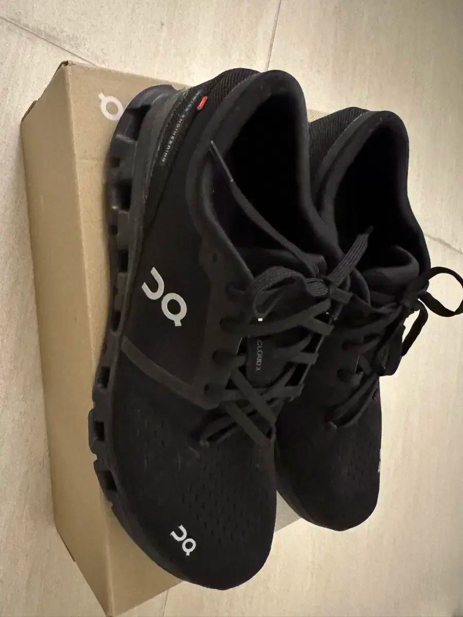 単ランニング クラウド X4 270