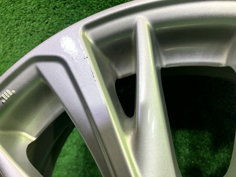 トヨタ TOYOTA 純正 トヨタ純正 NHP130 ヴィッツ 15ｲﾝﾁ 5.5J 4穴 2本 100 45